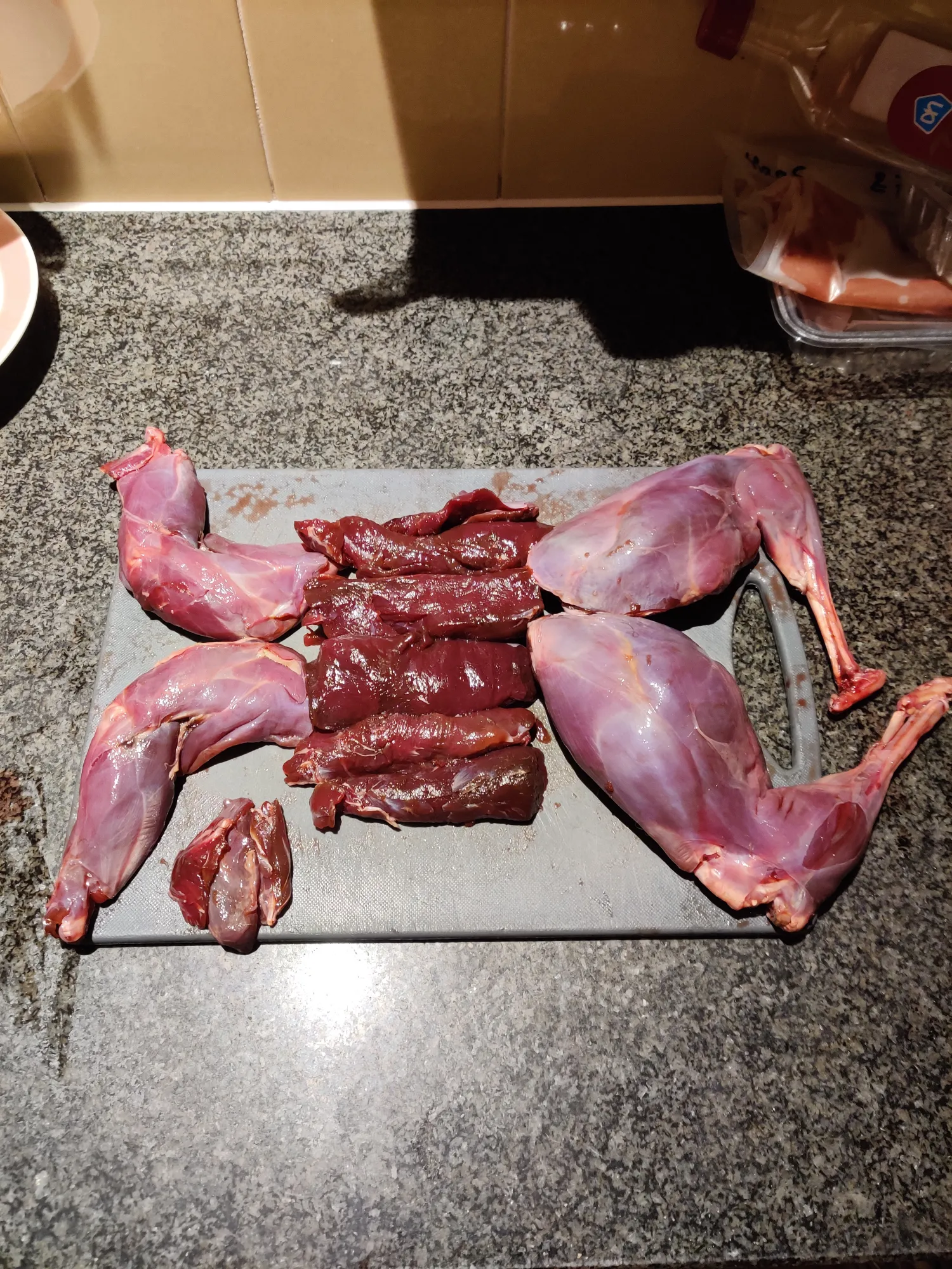 Wilde haas op de BBQ